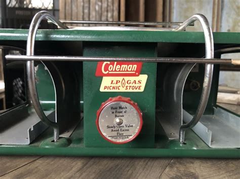 coleman vintage lp gas stove
